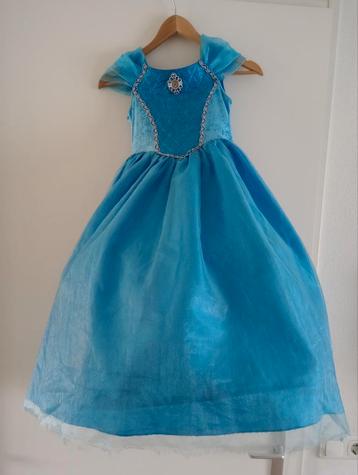 Mooie blauwe prinsessenjurk met hoepel ongeveer maat 122/128 beschikbaar voor biedingen