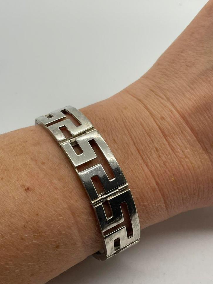 A650 Prachtige zilveren armband Griekse Meander, Sieraden, Tassen en Uiterlijk, Antieke sieraden, Armband, Zilver, Ophalen of Verzenden