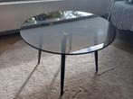 Salontafel met rookglas en metalen poten, Huis en Inrichting, Tafels | Salontafels, Ophalen, Gebruikt, 50 tot 100 cm, Rond