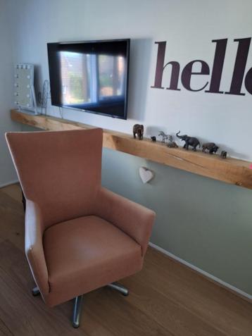 comfortabele draaifauteuil – zalmroze – Happy Living beschikbaar voor biedingen