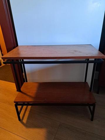Platentafeltje Vintage jaren 70 beschikbaar voor biedingen