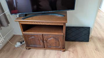 Gratis TV Kastje - Ophalen! beschikbaar voor biedingen