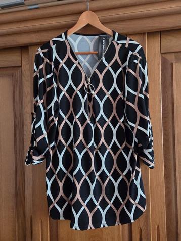 Blouse, Tuniek beschikbaar voor biedingen