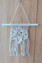 Macrame Wandhanger beige bloem 45 cm lang 29 cm breed, Verzenden, Nieuw