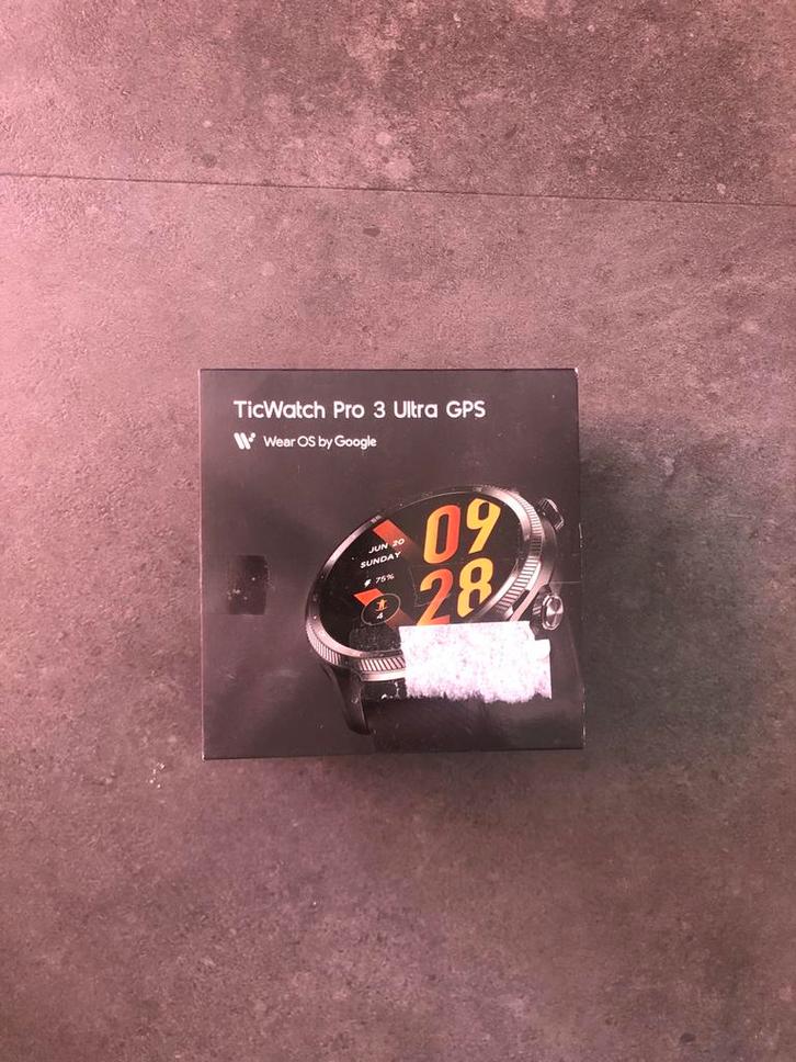 Ticwatch Pro 3 Ultra GPS - Nieuw, Sieraden, Tassen en Uiterlijk, Smartwatches, Nieuw, Android, Zwart, Afstand, Calorieverbanding