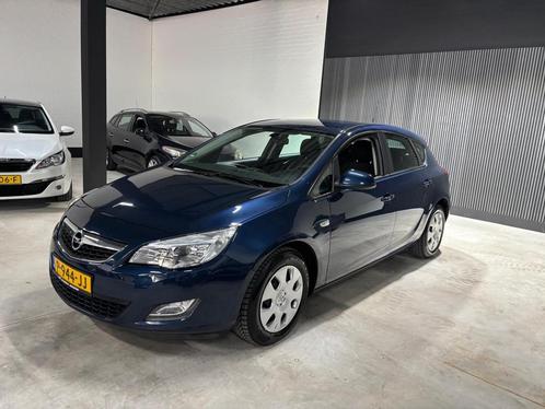 Opel Astra 1.6 Cosmo automaat 80 dkm, Auto's, Opel, Bedrijf, Te koop, Astra, ABS, Airbags, Airconditioning, Boordcomputer, Climate control