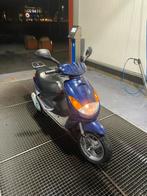 Waardepeiling VivaCity, Fietsen en Brommers, Ophalen, Maximaal 45 km/u, Zo goed als nieuw, Benzine