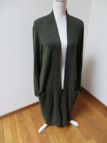 P26 HEMA lang vest groen maat L 42/44	 beschikbaar voor biedingen