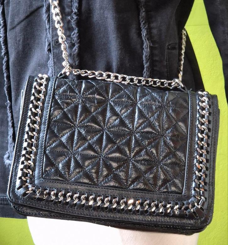 Zara Leren Tas met Ketting, Sieraden, Tassen en Uiterlijk, Tassen | Damestassen, Zo goed als nieuw, Handtas, Zwart, Ophalen of Verzenden
