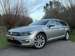Volkswagen Passat Variant 1.4 TSI GTE Highline / Automaat /, Stof, Gebruikt, Hybride Elektrisch/Benzine, 1600 kg
