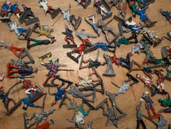 Grote verzameling oude tinnen soldaatjes jaren '40-'60, Hobby en Vrije tijd, Elektronica-componenten, Gebruikt, Ophalen of Verzenden