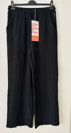 Gloednieuwe, Trendy en Comfortabele Broek van 59,98, Kleding | Dames, Maat 38/40 (M), Zwart, Nieuw, Ophalen of Verzenden