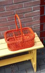 💐ORANJE RIETEN FLESSENMAND, Huis en Inrichting, Woonaccessoires | Schalen en Manden, Ophalen of Verzenden, Zo goed als nieuw