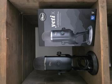 Blue yeti x microfoon. beschikbaar voor biedingen