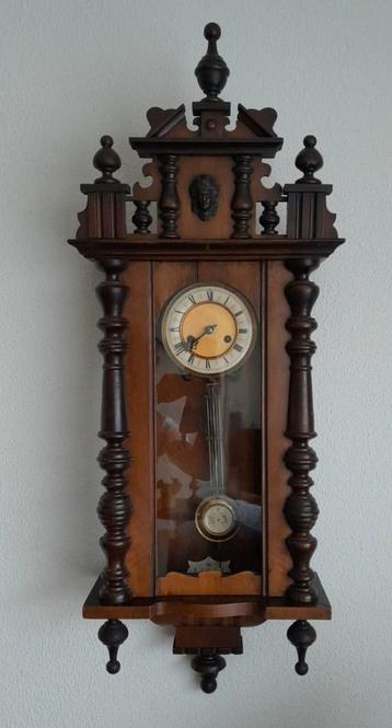 Duitse regulateur klok. beschikbaar voor biedingen
