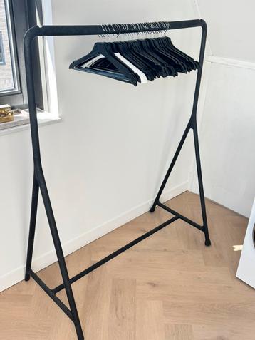 Kledingrek Turbo Ikea beschikbaar voor biedingen