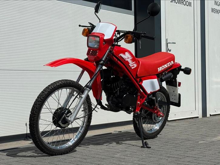 Volledige NOS gebouwde NL Honda MT5 1988, Fietsen en Brommers, Brommers | Honda, Nieuw, MT, Ophalen of Verzenden
