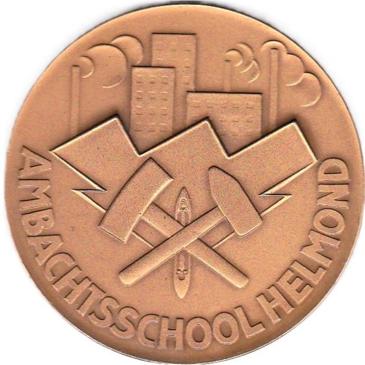 AMBACHTSSCHOOL HELMOND, Postzegels en Munten, Penningen en Medailles, Overige materialen, Verzenden