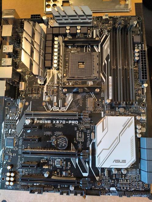 ASUS PRIME X370-PRO Moederbord nieuw, Computers en Software, Moederborden, Gebruikt, AMD, DDR4, Ophalen of Verzenden