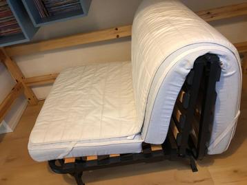 IKEA 1-persoons Slaapbank met Matras & Topper beschikbaar voor biedingen