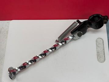 Nieuwe chroom zijstandaard. Mooi. Uniek. beschikbaar voor biedingen