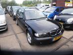 BMW 3-serie Touring 318i Executive st bekr airco elek pak na, Achterwielaandrijving, Zwart, Stationwagon, Handgeschakeld