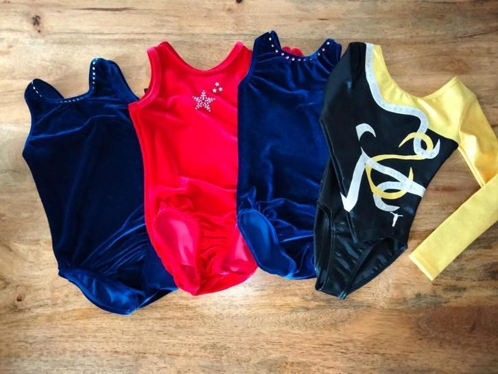 Turnpakjes/gympakjes/turnpakje/turnpak maat 110, Sport en Fitness, Turnen, Zo goed als nieuw, Turnpak(je), Kleiner dan kindermaat 122