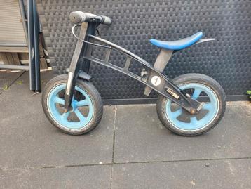 Gratis loopfietsje first bike beschikbaar voor biedingen
