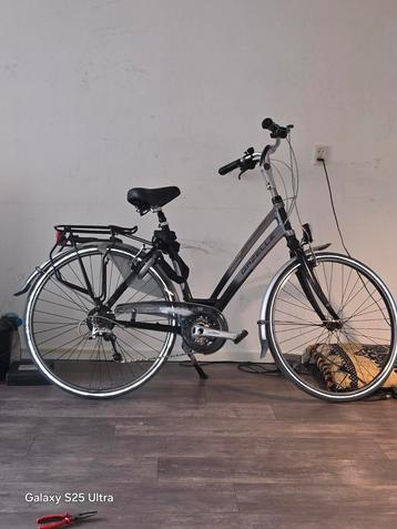Gazelle Genève, goldline design, lite beschikbaar voor biedingen