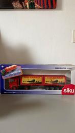 Siku Mercedes Cargo container transporter, Hobby en Vrije tijd, Modelauto's | 1:87, Ophalen of Verzenden, Zo goed als nieuw, Bus of Vrachtwagen