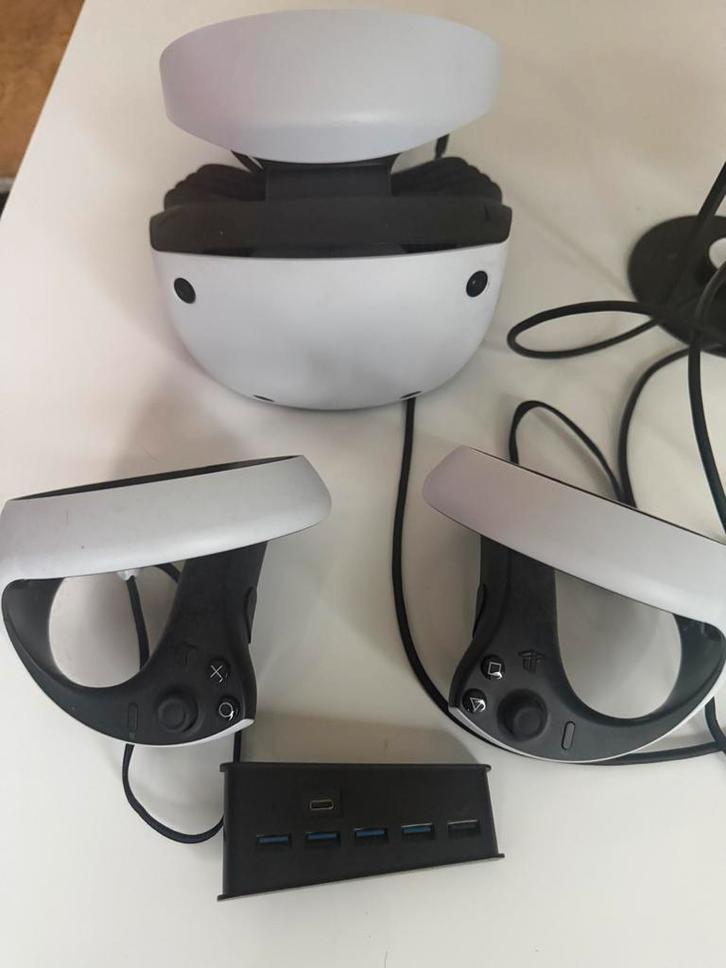 PlayStation VR2 + accessoires - topstaat!, Spelcomputers en Games, Virtual Reality, Zo goed als nieuw, Sony PlayStation, VR-bril