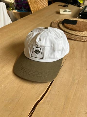 Magenta Odyssey Snapback Cap pet verstelbaar beschikbaar voor biedingen