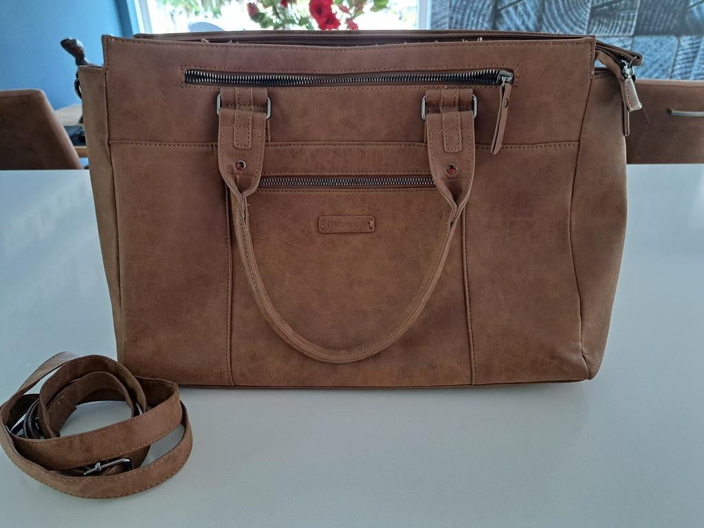 Schooltas, 40 tot 60 cm, 30 cm of meer, Bruin, Minder dan 35 cm