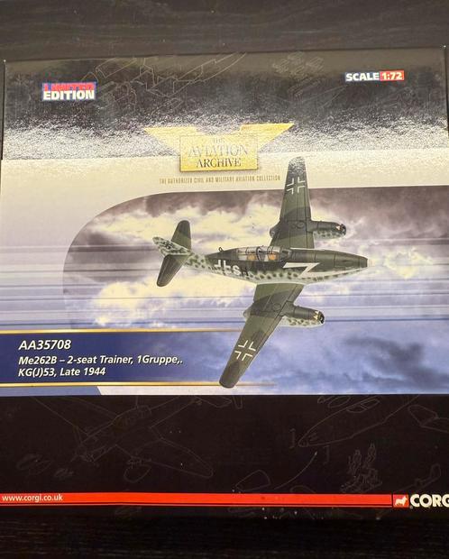Corgi ME262B 2 -seater trainer AA35708, Verzamelen, Luchtvaart en Vliegtuigspotten, Zo goed als nieuw, Schaalmodel, Ophalen of Verzenden