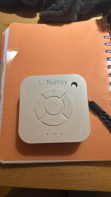 Numsy white noise  beschikbaar voor biedingen