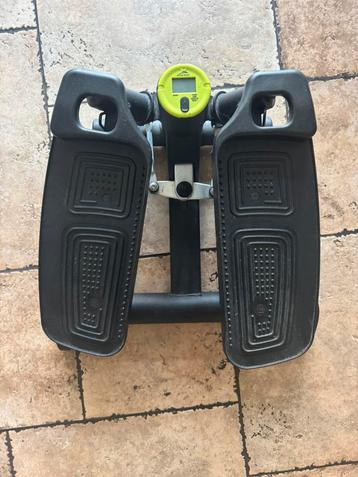 Compacte mini stepper met display – fitness voor thuis beschikbaar voor biedingen