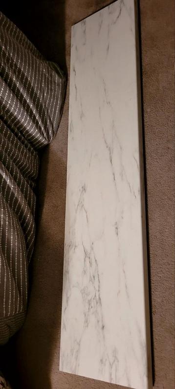 Vensterbank - 131.4 x 29 cm - Netjes! beschikbaar voor biedingen