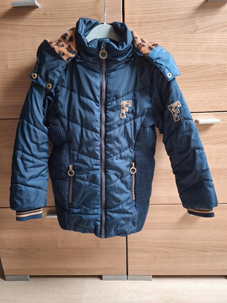 Warme winterjas maat 110/116, Kinderen en Baby's, Kinderkleding | Maat 110, Zo goed als nieuw, Meisje, Jas, Ophalen of Verzenden