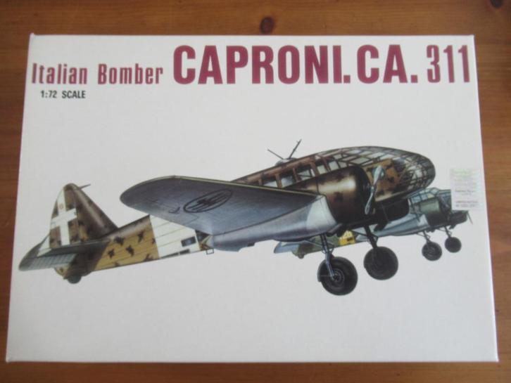 Caproni CA.311  (Italeri 1/72), Hobby en Vrije tijd, Modelbouw | Vliegtuigen en Helikopters, Nieuw, Vliegtuig, 1:72 tot 1:144