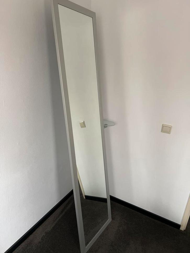 Grote spiegel met plank, wandmontage, Huis en Inrichting, Woonaccessoires | Spiegels, Gebruikt, 50 tot 75 cm, 150 tot 200 cm, Rechthoekig