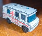 Playarrt  mercedes benz ambulance, Ophalen of Verzenden, Gebruikt, Auto