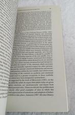 Consumer Culture & Postmodernism. Mike Featherstone.  The ch, Ophalen of Verzenden, Zo goed als nieuw, Mike Featherstone
