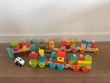 Houten speelgoed baby / peuter. Trein etc beschikbaar voor biedingen