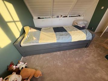 1 persoonsbed met lade (logeerbed) beschikbaar voor biedingen