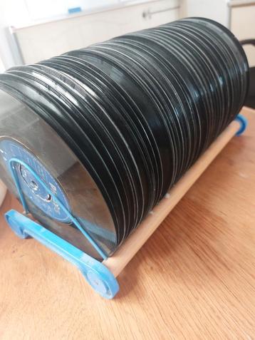 vintage singles houder beschikbaar voor biedingen