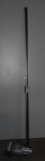 Pneumatische langsgeleider met aandrukrol van Festo, Ophalen, Gebruikt