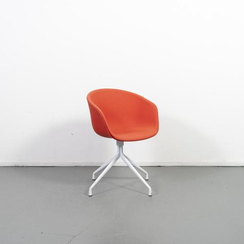 3x Hay About a Chair AAC21 Draaibaar Rood Stof - Wit, Huis en Inrichting, Stoelen, Zo goed als nieuw, Metaal, Stof, Rood, Ophalen of Verzenden