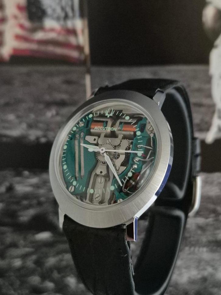 Bulova Accutron, Sieraden, Tassen en Uiterlijk, Horloges | Heren, Zo goed als nieuw, Polshorloge, Overige merken, Overige materialen