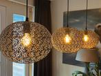 Zwarte hanglamp met drie bollen van metaal, Huis en Inrichting, Lampen | Hanglampen, Ophalen, Zo goed als nieuw, Metaal, Minder dan 50 cm