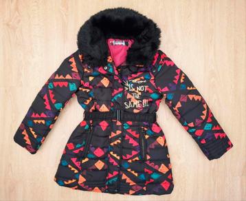 Winterjas meisje Desigual, 122-128 beschikbaar voor biedingen